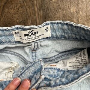 Hollister jeans